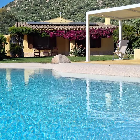 Villa Carlebia Near The Beaches And With Swimming Pool For Exclusive Use Torre delle Stelle