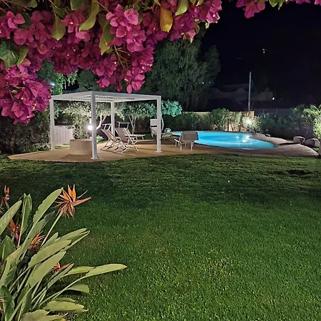 Carlebia Near The Beaches And With Swimming Pool For Exclusive Use *